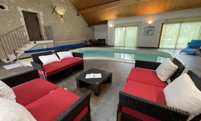 Chedigny House | Gite 4* Roses near Beauval zoo Chenonceau Tours with indoor swimming pool