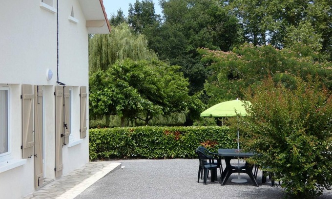 Angoume House | Gite Angoumé, 2 bedrooms, 5 persons