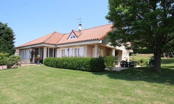 Arsac-en-Velay House | Gite Arsac-en-Velay, 7 bedrooms, 12 persons