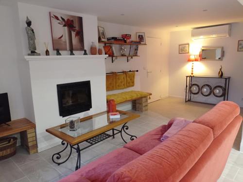 Montigny House | GITE AU PIED DES VIGNES