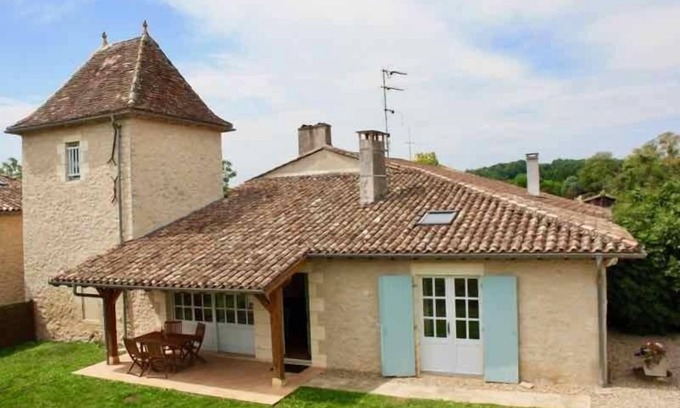 Le Puy House | Gite AUX Tuileries - LE PUY