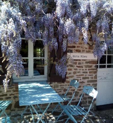 Menil-Vin House | Gite Bleu