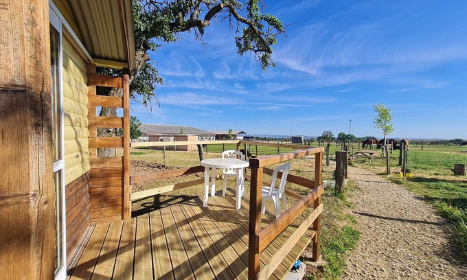 Burthecourt-aux-Chenes Cottage | Gite Burthecourt-aux-Chênes, 1 bedroom, 4 persons