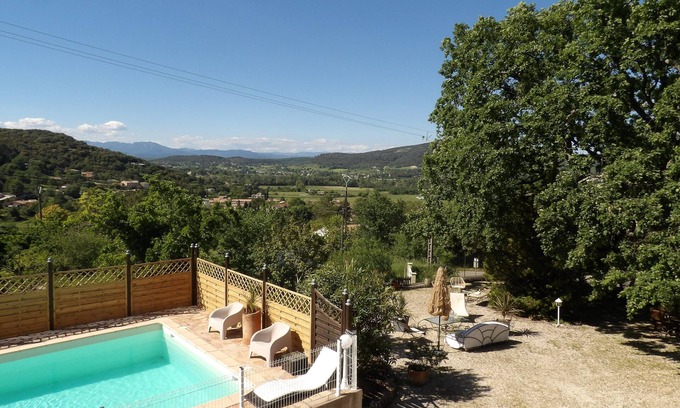 Salavas Cottage | GITE CADES-MAS OF OLD OAK-WITH POOL IN PEACE