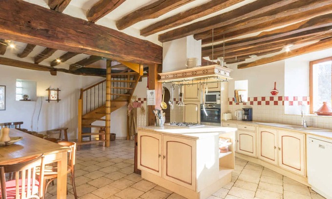 Cernay-la-Ville Cottage | Gite Cernay-la-Ville, 4 bedrooms, 8 persons
