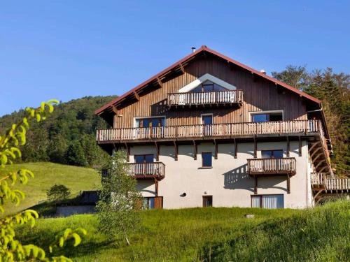 Bussang House | GITE DE LA BOULOIE - 8 Chambres avec sdb