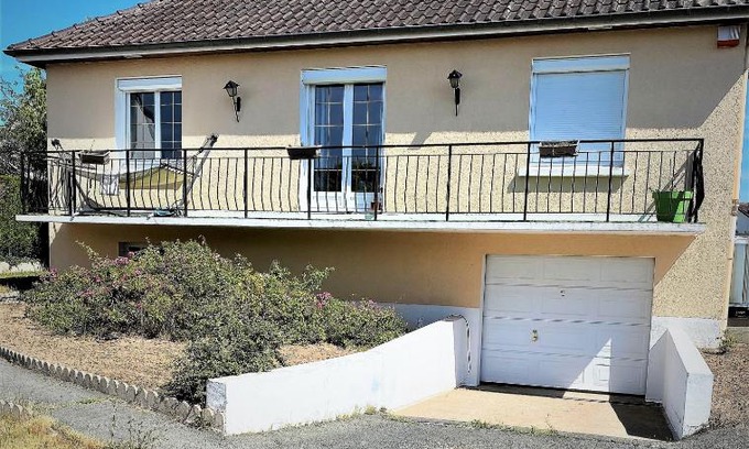 Noyers-sur-Cher House | Gite des mésanges - 10mn du Zoo de Beauval, Clim, grand jardin