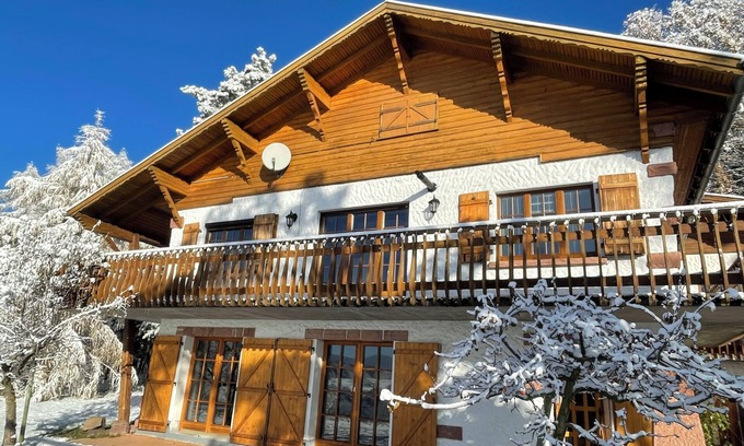 Labaroche Ski Chalet | Gîte du Cerf Blanc, Spacious & recently renovated for up to 14 people