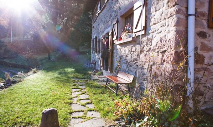 Sainte-Croix-aux-Mines Cottage | Gîte du Pré au Miel in a peaceful setting in the heart of Alsace. Ideal for families and small groups