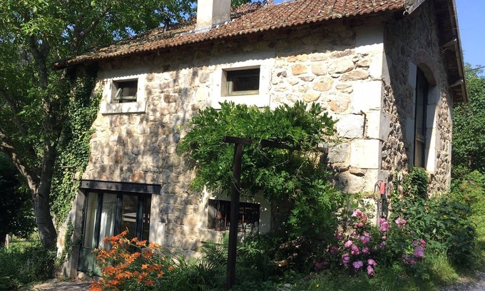 Lafarre House | Gite Glycine *, at Domaine de Clarat