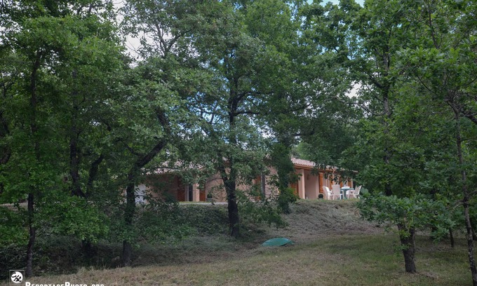 Lauzerte Cottage | Gite in Quercy Blanc with all mod cons