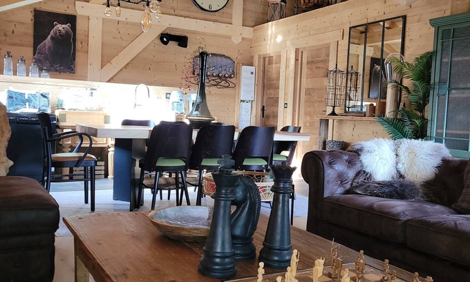 Marignier Apartment | Gite in Residential Chalet :Ski/Mountain/Discovery Haute Savoie/6 pers