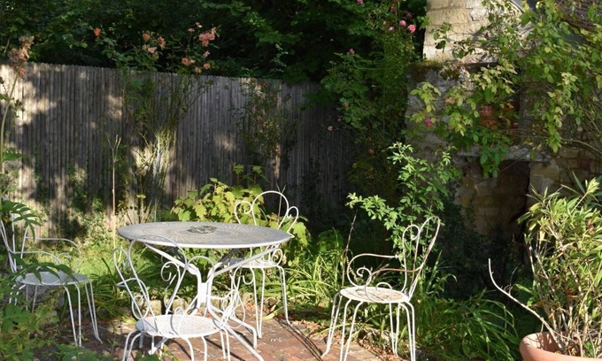 Ully-Saint-Georges Cottage | Gite in the heart of a quiet village in South Picardy