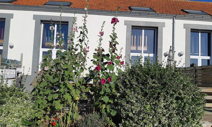 Sallertaine House | Gite in the heart of an artisan village - marsh views - near ocean