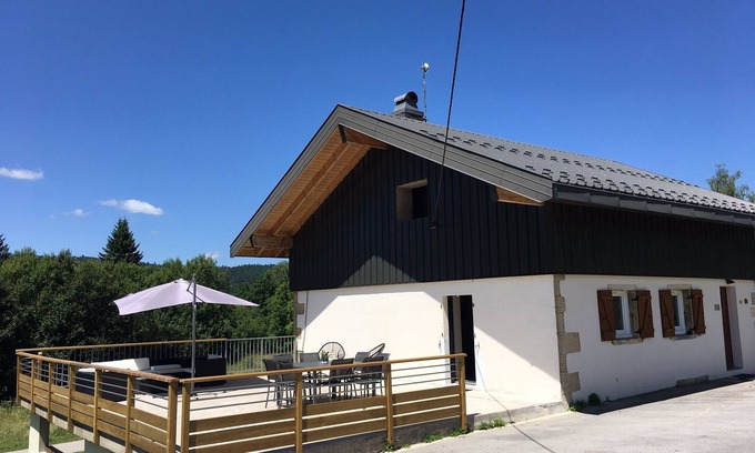 La Mouille House | Gite Jura la Mouille