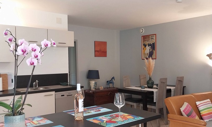Labastide-Marnhac House | Gite l'Estable: old stable restored into a refined gite 10 km from Cahors.