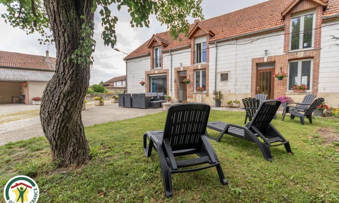 Vouzy House | Gite "la cour de marie mariett
