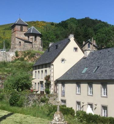 Saint-Anastaise Apartment | Gite La Lumette