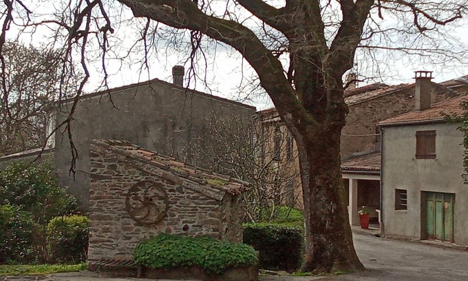 Les Brunels House | Gite La maison d'Adèle in a quiet village in the Montagne Noire near Revel