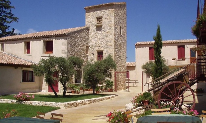 Le Cres Cottage | Gite La Tour for 4 persons with swimming pool near Montpellier