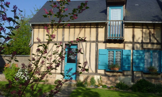 Puits-la-Vallee Cottage | Gite 'land and hemp independent house Wells Valley