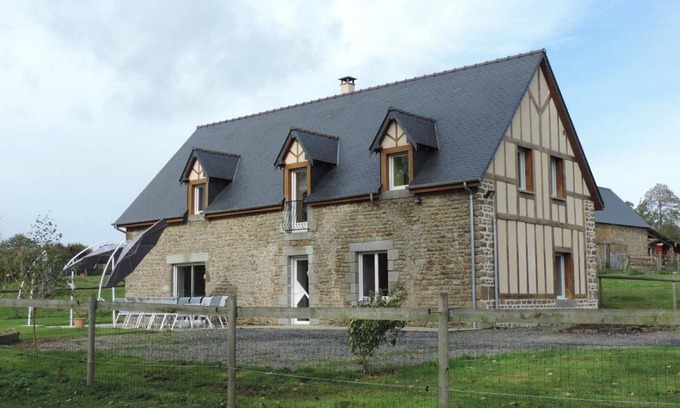Landisacq Cottage | Gite Landisacq, 5 bedrooms, 12 persons
