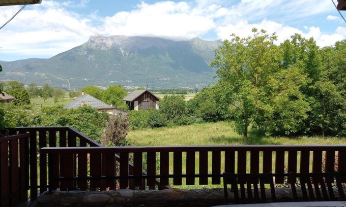 Chamoux-sur-Gelon House | Gite Le Chamoyard