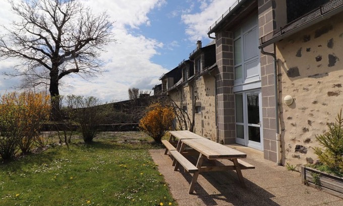 Le Vigean Cottage | Gite Le Vigean, 5 bedrooms, 11 persons