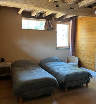 Cons-Sainte-Colombe Bed & Breakfast | Gite les 4 Saisons - chambre Eté