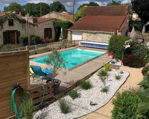 Le Champ-Saint-Pere House | Gite Les CIGOGNES
