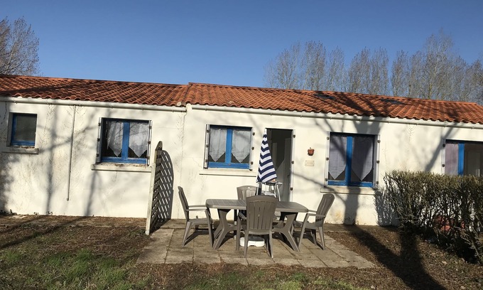 Le Perrier House | -Gite Les Courlis-