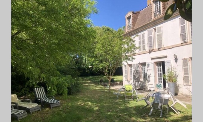 Cherac House | Gite Les Etoiles Blanches (15mn Cognac) 22 pers