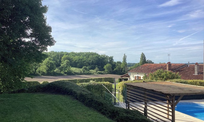 Courgeac House | Gite Magic Couples only one level spacious Gite
