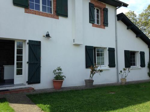 Saint-Andre-de-Seignanx House | Gite Maison Narbay