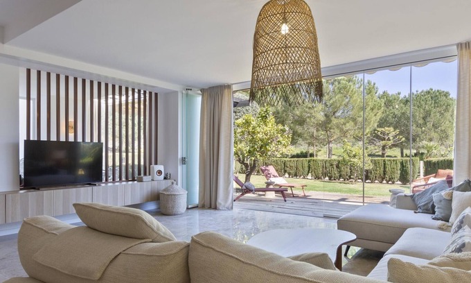 Marbella Cottage | Gite Marbella, 4 bedrooms, 8 persons