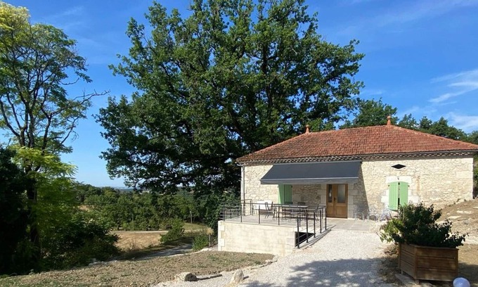 Montagudet Cottage | Gite Montagudet, 3 bedrooms, 6 persons