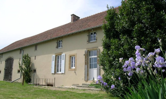 Montvicq Cottage | Gite Montvicq, 3 bedrooms, 6 persons