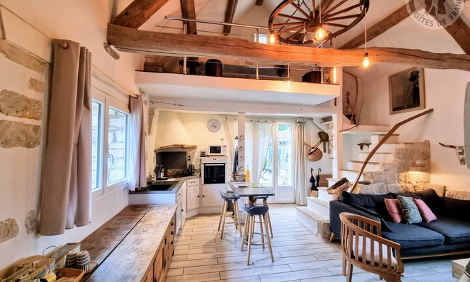 Nesles-la-Vallee Cottage | Gite Nesles-la-Vallée, 1 bedroom, 2 persons