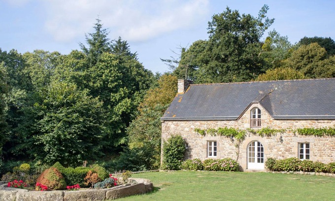 Pluduno House | Gite parfait pour une réunion de famille, amis ou collegues