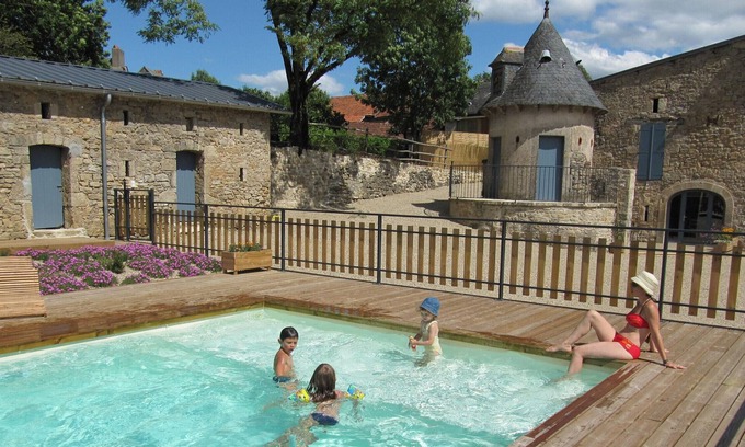 Roussennac House | Gite Roussennac, 4 bedrooms, 10 persons