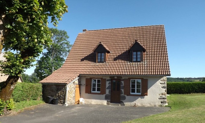 Saint-Cirgues-de-Malbert Cottage | Gite Saint-Cirgues-de-Malbert, 2 bedrooms, 6 persons