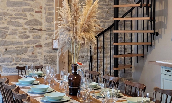 Orchamps Cottage | Gite Sejour Tout Confort 10 Personnes Jura Proche Dole EV6