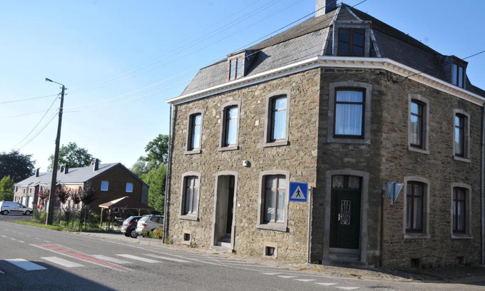 Bourcy House | Gite Stone Lodge