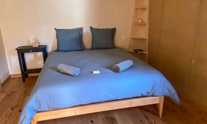 Entremont Apartment | Gites for 2 to 4 people surrounded by greenery