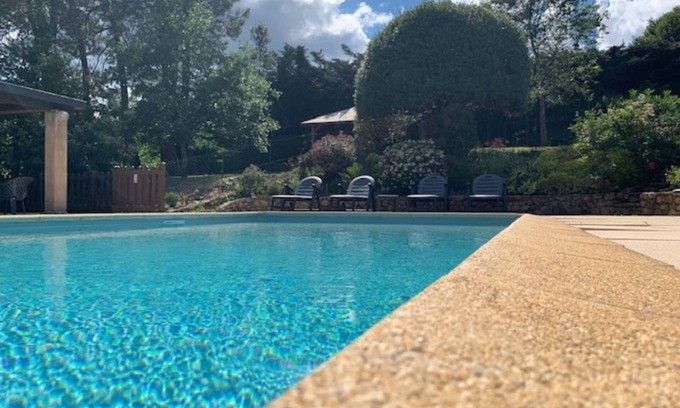 Tauriers House | GITES FOR RENT (AIR-CONDITIONED) WITH SWIMMING POOL VILLAGE DE TAURIERS