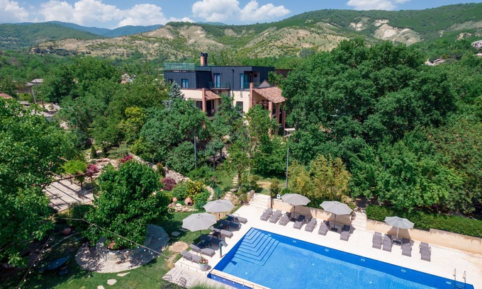 Zegaani Hotel | Giuaani Winery