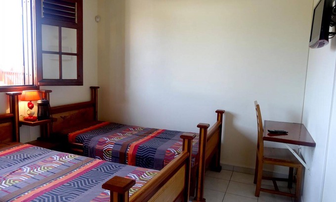 Saint-Francois Cottage | GIVE ANOTHER SENSE TO YOUR STAY WITH THE GITE "HIBISCUS"