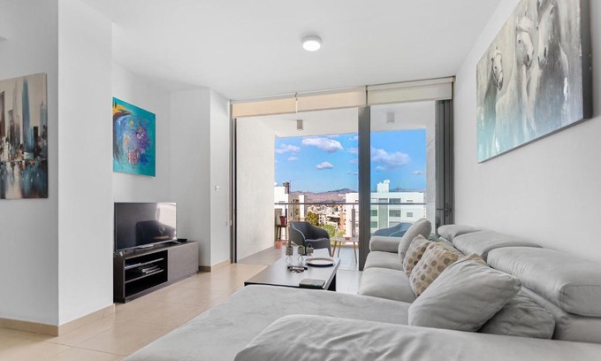 Acropolis Apartment | Glabur Stays - The Nicosia Elite - Exceptional Top Floor Apartment Nicosia City, Welcomes U!