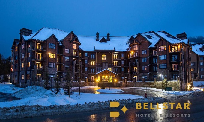 Golden Hotel | Glacier Mountaineer Lodge