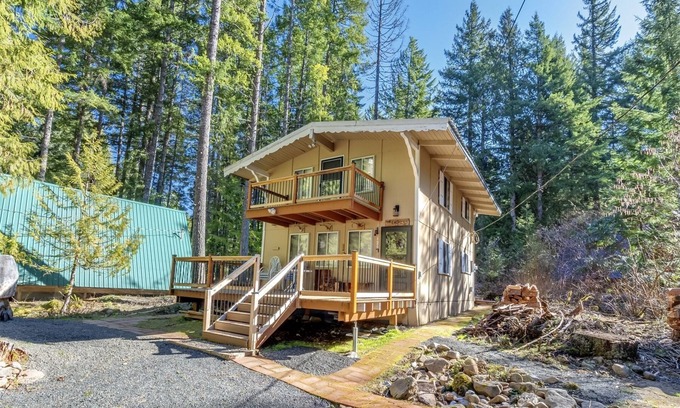 Packwood Cabin | Glacier Peak Getaway | 3 Bed, 2 Bath